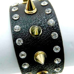 Black Spiked Bracelet!!